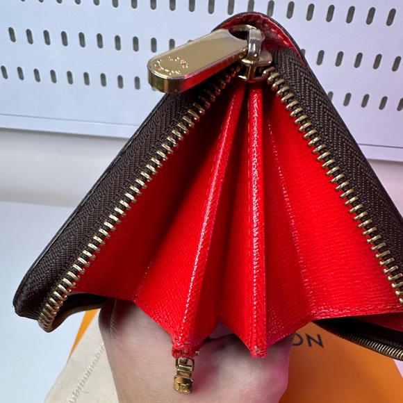 Louis Vuitton limited edition Yayoi Kusama red pumpkin dot zippy wallet. - Picture 4 of 16